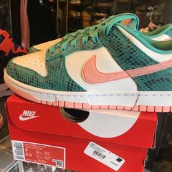 Nike Dunk Low