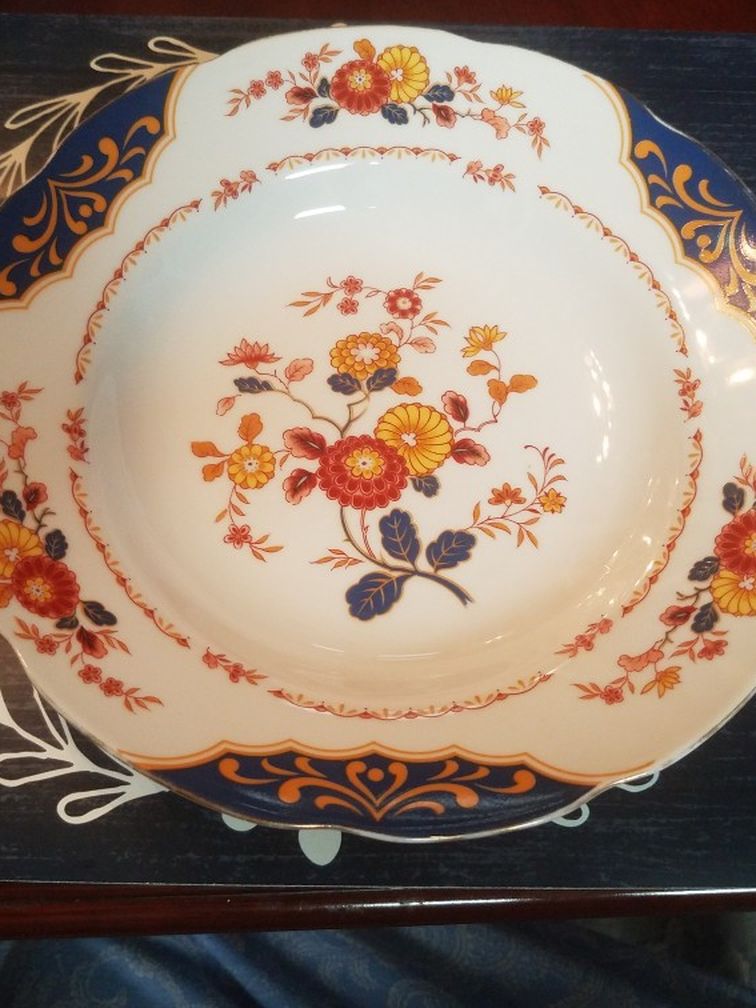 2 Premiere Bowls