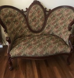 Antique Victorian Parlor Sofa