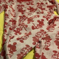 Disney Womens 2-Piece Fleece Jogger Lounge Set