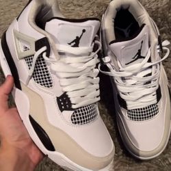 Air Jordan 4 Retro Military black 