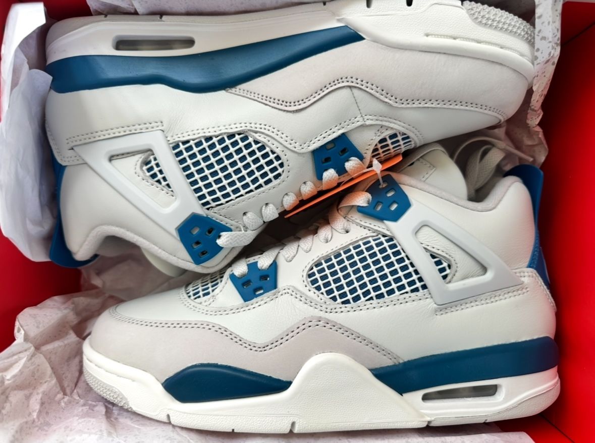 Jordan 4 Retro 