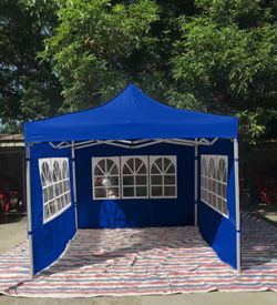 10x10 with window walls