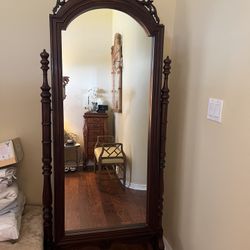 Cashmere/Crosstown Hand carved Imported full length mirror 70” Tall $250 OBO