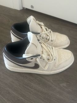 Jordan 1 Low SE Premium