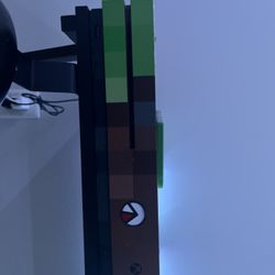 🟩 Xbox One S Minecraft Edition + Elite Series 2 Controller – $125 (Bundle Deal)