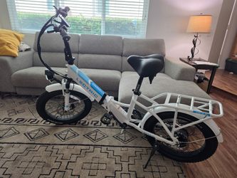 Lectric XP Step-Thru 3.0 Ebike - almost Brand New (5 miles on it)