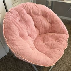 Foldable Pink Chair For Girl’s room