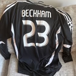 Retro Real madrid jersey