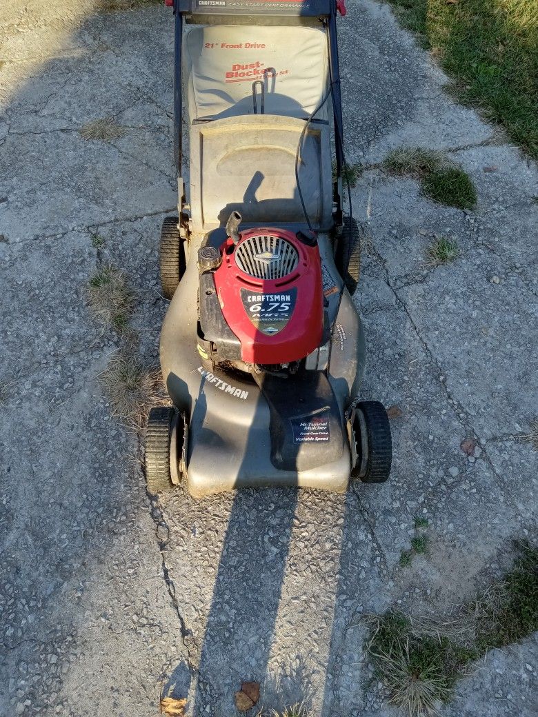 $80 FIRM CRAFTSMAN SELF PROPELLED 6.75HP BAGGER MOWER $80 FIRM 