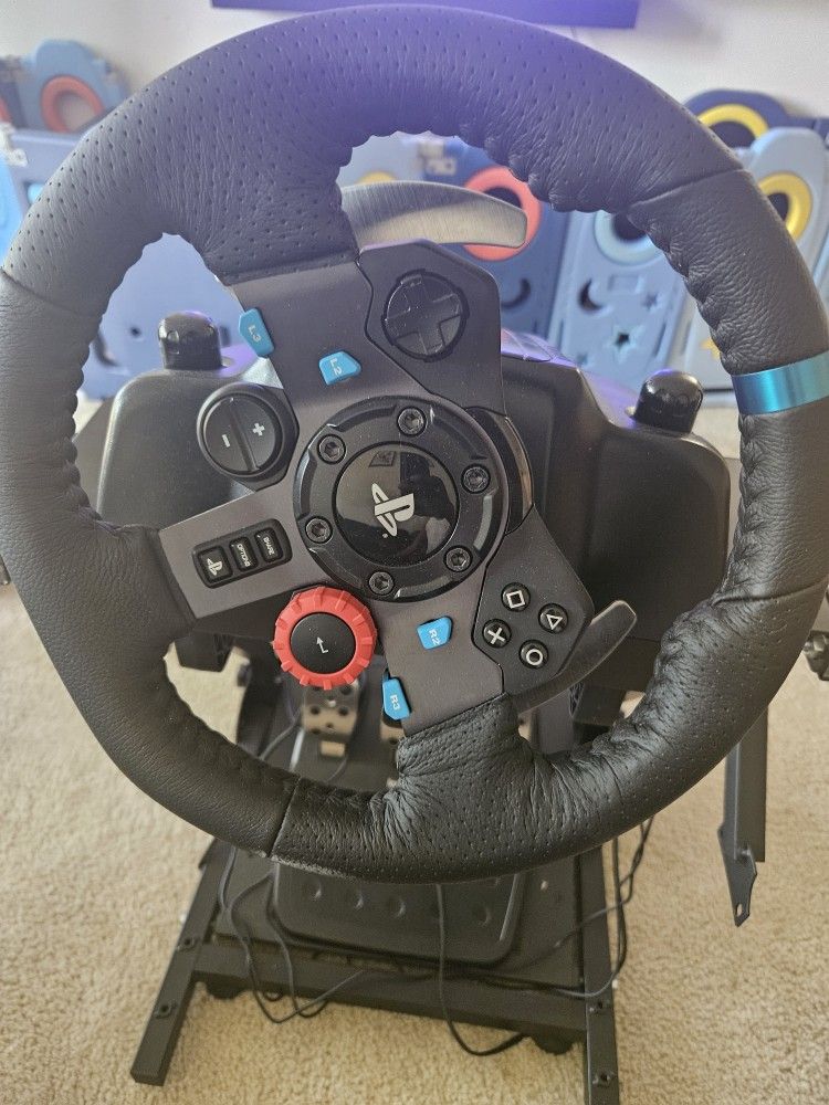 Logitech G29 Driving  Force Racing  Wheel With Stand