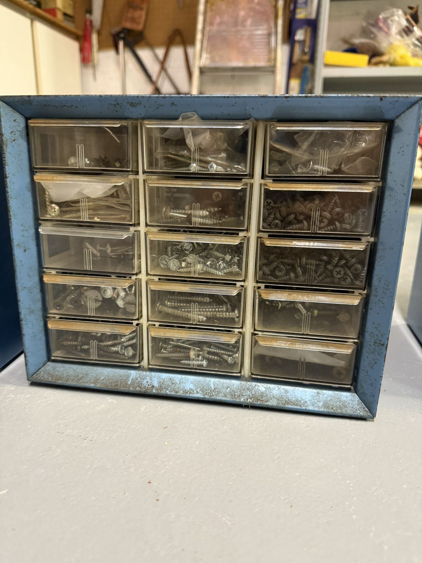 15 Drawer Carrier. Sturdy Blue Metal