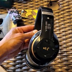 Bluetooth and gaming headset