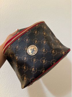 Makeup bag