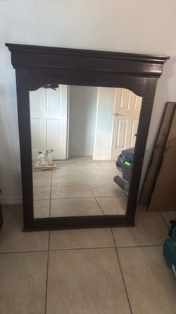 Dresser mirror