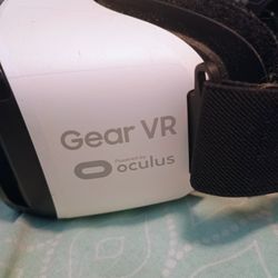 Oculus Gear VR Headset 