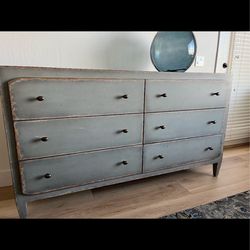 Abisko Dresser