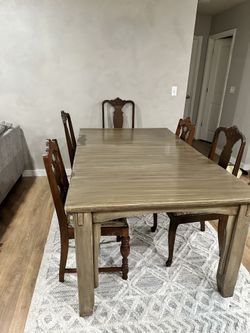 Modern Dining Table 