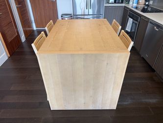 Light Oak Wood Dining Table with 4 Chairs