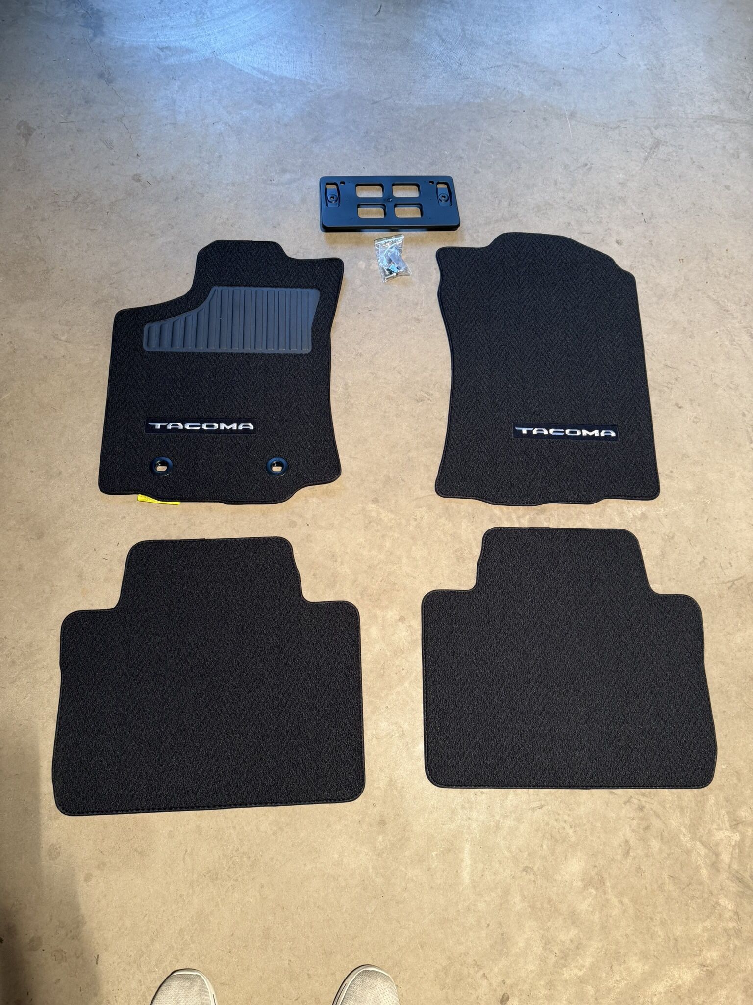 Toyota Tacoma Black Carpet Floor Mats & front License Plate Holder