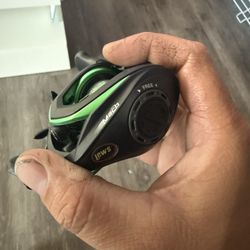 Bait caster Reel 