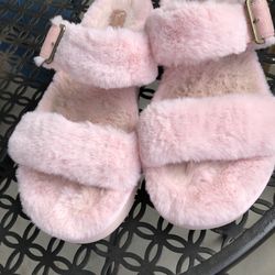 Ugg Slippers 