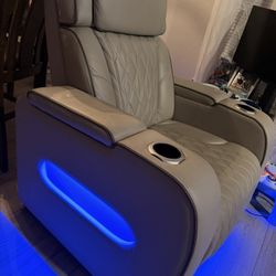 Recliner/Massage Chair