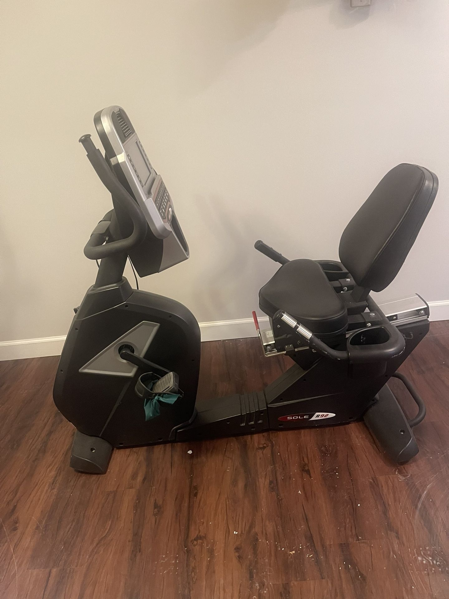 SOLE Exercise Bike