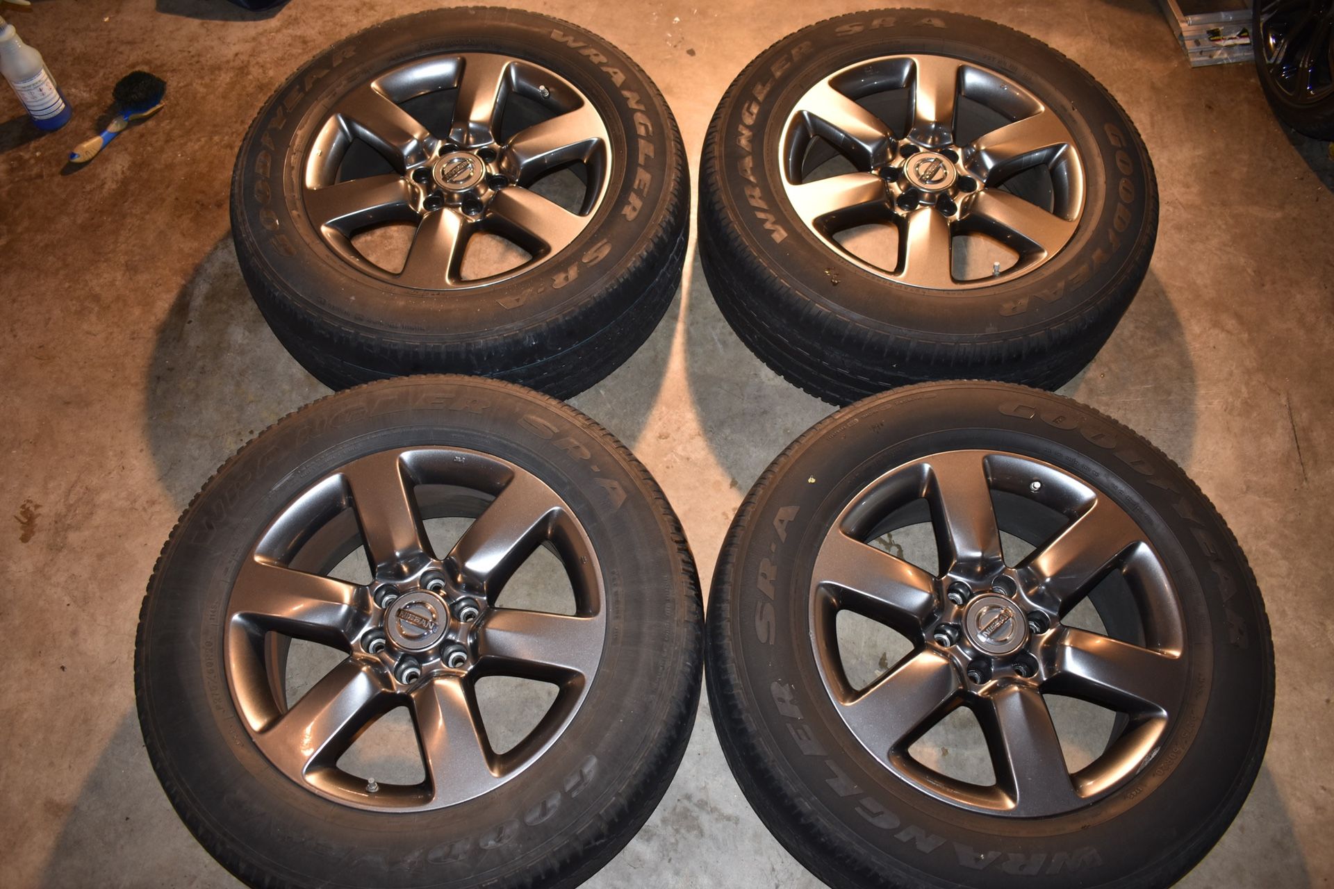 20" 2015 Nissan Titan Wheels & TPMS & Tires