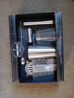 6 piece shaker set