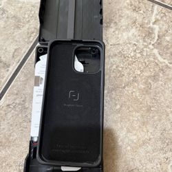 Magbak iPhone 16 Pro Max 