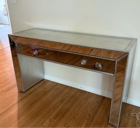 Used elegant mirrored foyer table