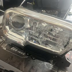 2021 Headlight Passenger 