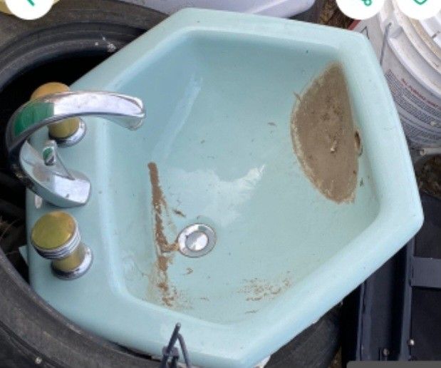 Vintage Kohler Blue Sink With faucets