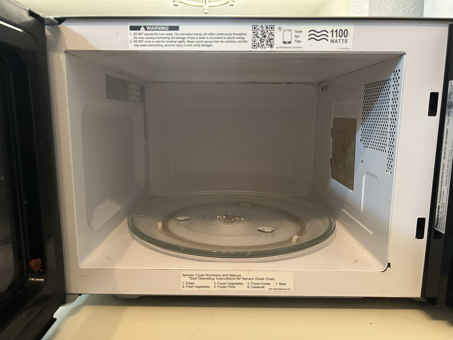 Panasonic Microwave 1100 Watts