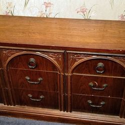 Vintage Tripple Dresser Set
