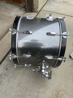 TAMA BASS DRUM 24 INCHES