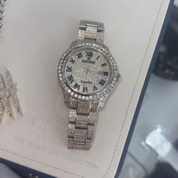 Real Bus Down, Watch