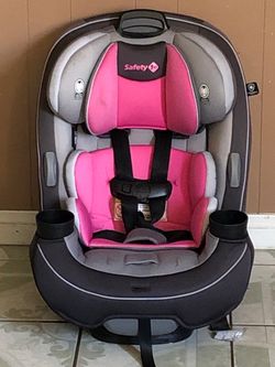 PRACTICALLY NEW SAFETY 1ST CONVERTIBLE CAR SEAT!!!!