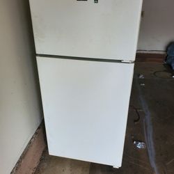 Refrigerator For Sale
