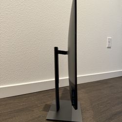 Dell UltraSharp 27” Monitor 