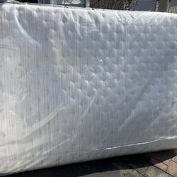 Queen size mattress