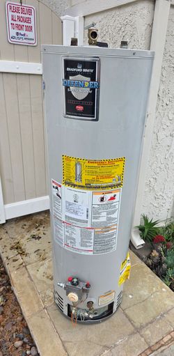 FREE WORKING WATER HEATER OR SCRAP FREE FREE FREE
