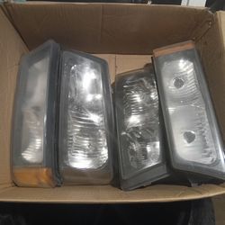 2003-06 Headlights For Silverado Or Avalanche 