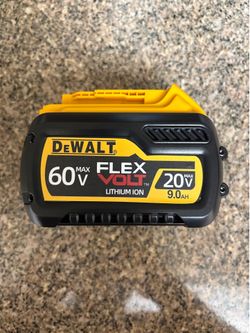 Dewalt 9.0 FLEXVOLT NEW 100$