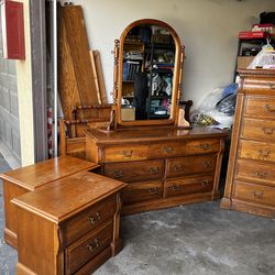 Queen size Oak bedroom set 150 OBO