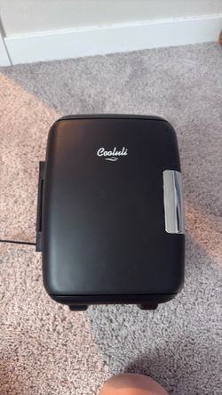 Mini fridge