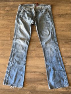 GUESS Jeans Women’s Size 31 – Y2K Light Wash Flare Jeans