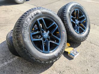 Chevy and GMC wheels 275/65/18" Goodyear