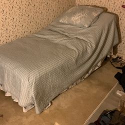 Twin size adjustable bed 